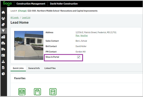 The clock-in and clock-out times outside the geofenced area marked with a red asterisk and the green map icons that can be clicked to provide details.